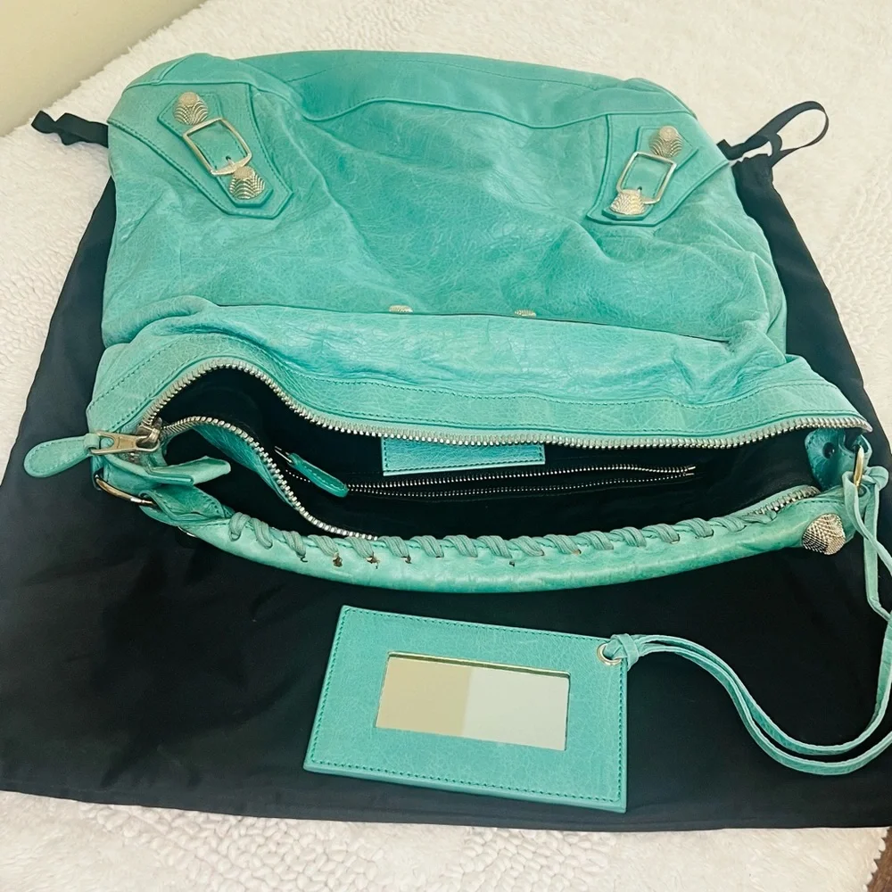 Balenciaga Classic City Bag – Teal Leather | Authentic - Picture 3 of 8
